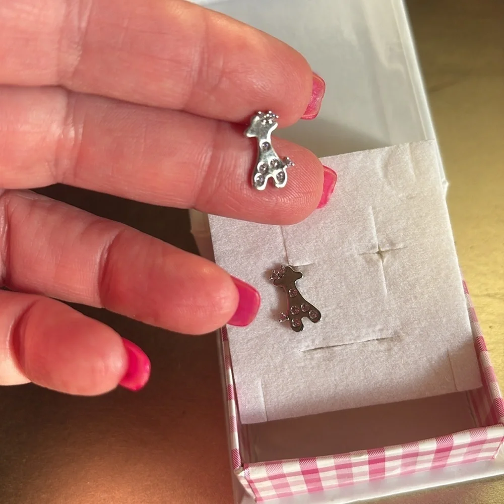 Silver toddler girls Giraffe Kids Earrings with pale pink crystals new in box